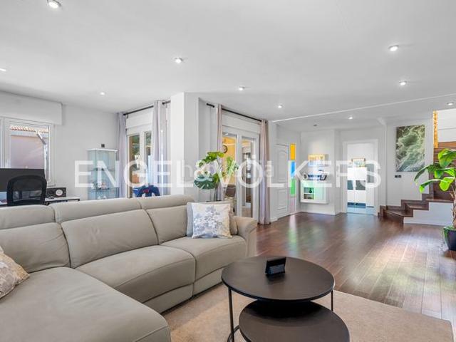 Masía en venta en San Miguel de Salinas. Chalet de estilo mediterráneo con vistas espectaculares en San Miguel de Salinas. Masías San Miguel de.