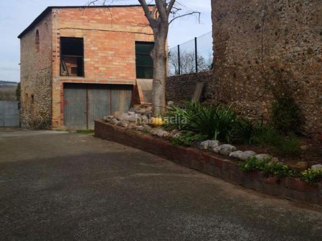 Masía en venta en Saus, Camallera i Llampaies. Finca urbana. Masías Saus, Camallera i.