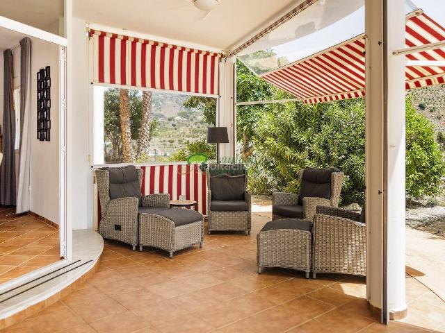 Masía en venta en Sayalonga. Casa de Campo en venta en Sayalonga, 6 dormitorios. Masías.
