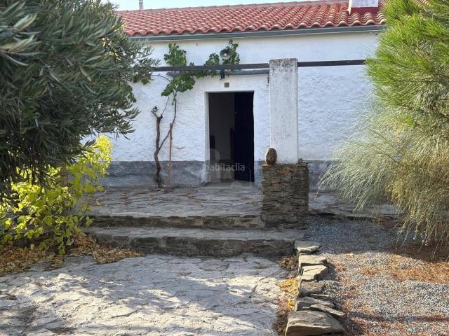 Masía en venta en Segura de León. Vivienda rústica en poblado casas Ardila. Masías Segura de.