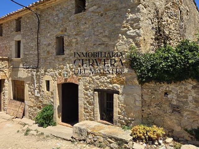 Masía en venta en Sierra Engarcerán. Masia Con Garaje y Almacen Ubicada en Plena Naturaleza en Sierra Engarceran. Masías Sierra.