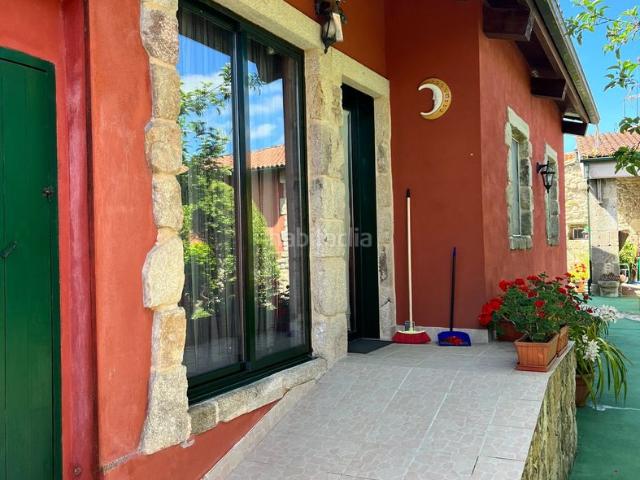 Masía en venta en Silleda. COMPLEJO RURAL CON VIVIENDA PRINCIPAL Y 3 APARTAMENTOS EN PLENA NATURALEZA EN SILLEDA. Masías.