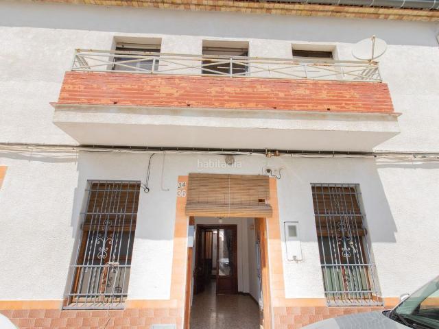Masía en venta en Sumacàrcer. Casa de pueblo con gran potencial en Sumacàrcer, luz, patio, terraza y zona de cultivo. Masías.