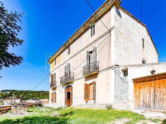 Masía en venta en Subirats. Casa senyorial en venda a Sant Pau dOrdal. Masías.