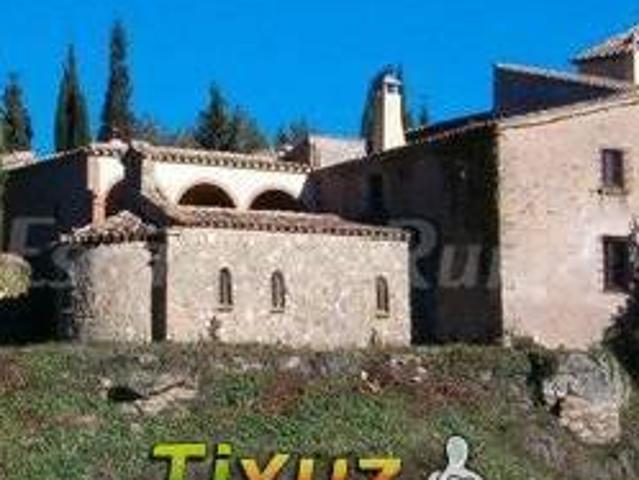 Masía Fortaleza Medieval La Manyosa