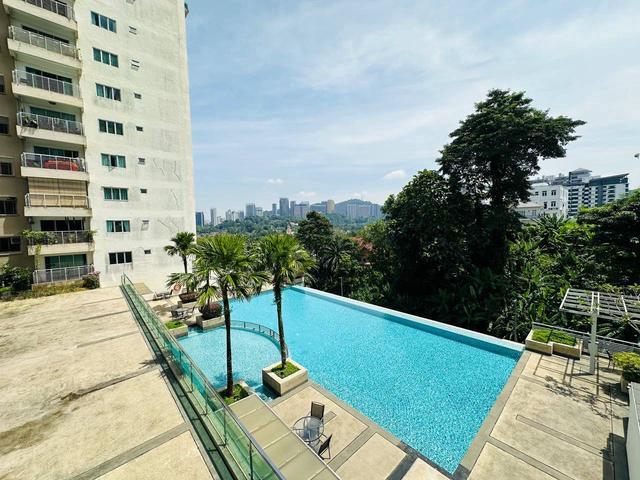 Maskiara Residence View Pool Open