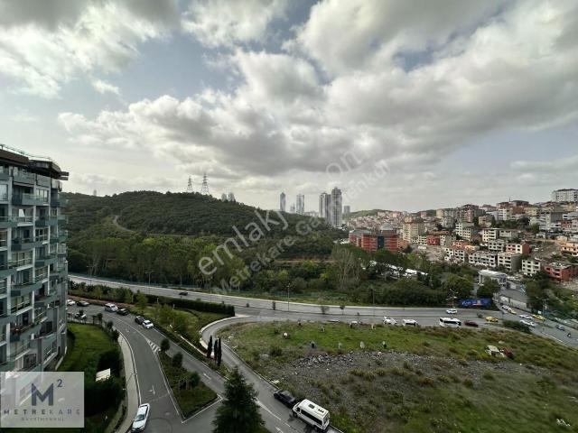 Maslak 1453 3 Odalı Cam Bölmeli Kiralık Ofis Aylık Ödeme İmkanı
