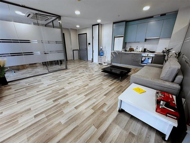 Maslak 1453 3 Bölmeli Eşyasız Kiralık Ofis