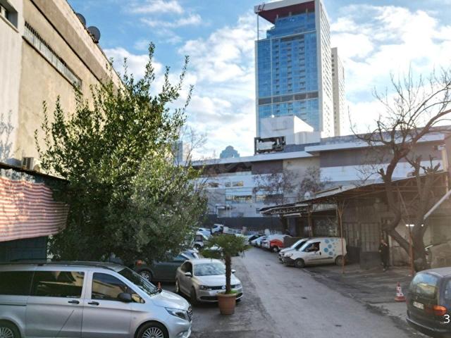 Maslak Atatürk Oto Sanayi Değerli Konum 1.Kısımda Satılık Dükkan Atölye