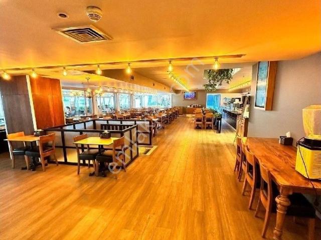 Maslak Noramin Plaza'da Kiralık 800 M2 Ofis/restaurant/banka/sağlık Merkezi Vb Uygun Teraslı Alan
