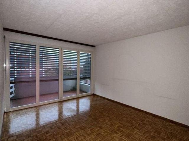 MASSAGNO | SPACIOUS 1.5 ROOM