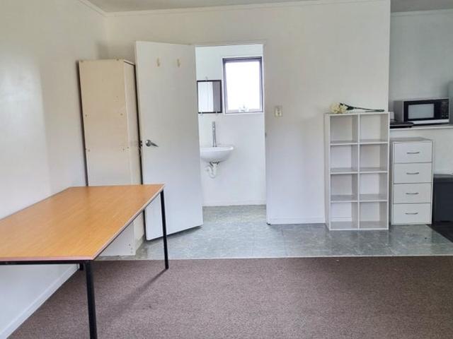 massey, 1 bedroom