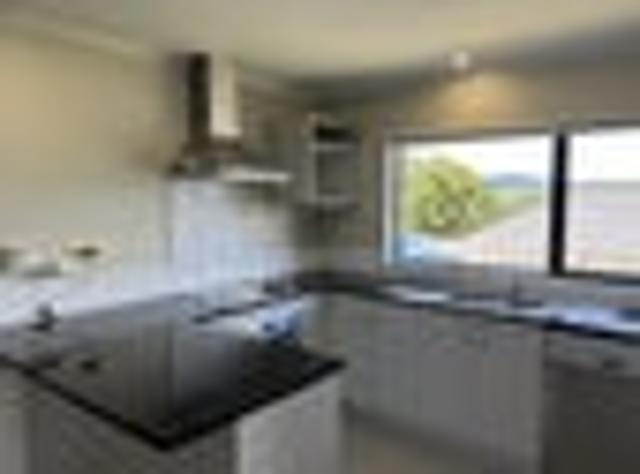 Massey, 4 bedrooms, $760 pw