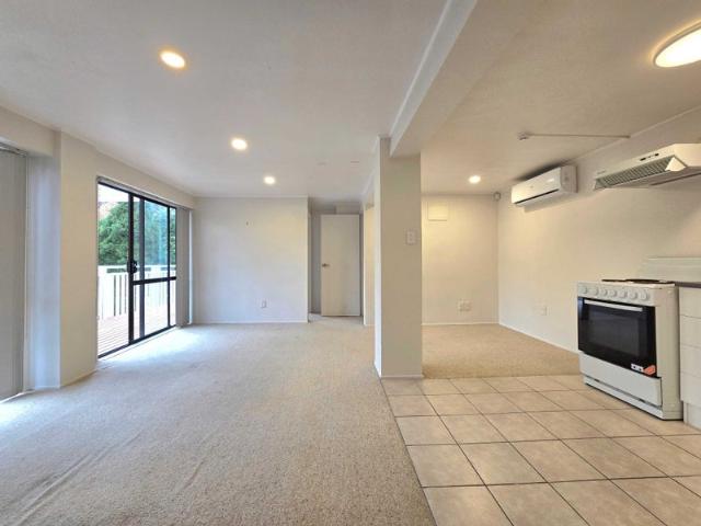 massey west, 2 bedrooms