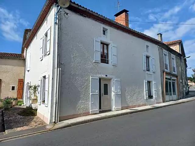 Massignac 16310 Achat / Vente maison 11 pièces t11