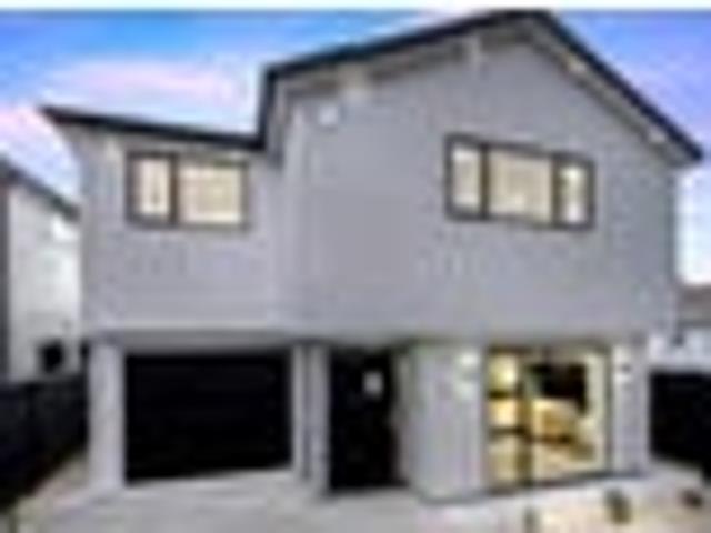 Massive House For Sale in Mangere