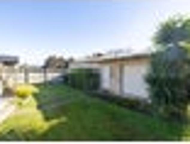 Massive House, Small Price