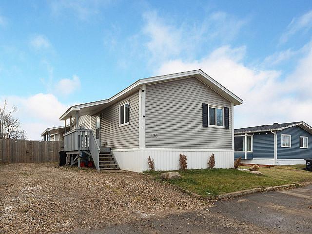 Massive Lot | 20 X 16 Heated Garage | Double Wide