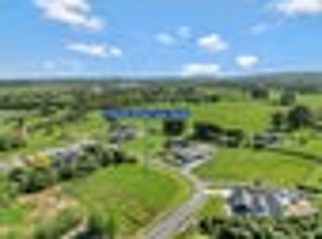 Massive 2,886m² Corner Site