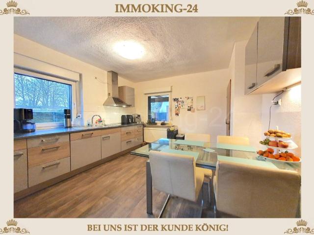 MASSIVES EINFAMILIENHAUS + GARAGE + GARTEN IN ZENTRALER LAGE!