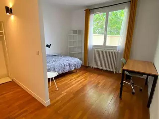 Massy 91300 Location appartement 1 pièce t1 jardin terrasse