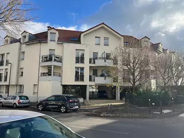 Massy 91300 Location appartement 1 pièce t1 terrasse cave