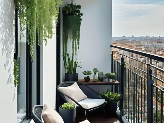 Massy: 2 pièces, balcon, parking