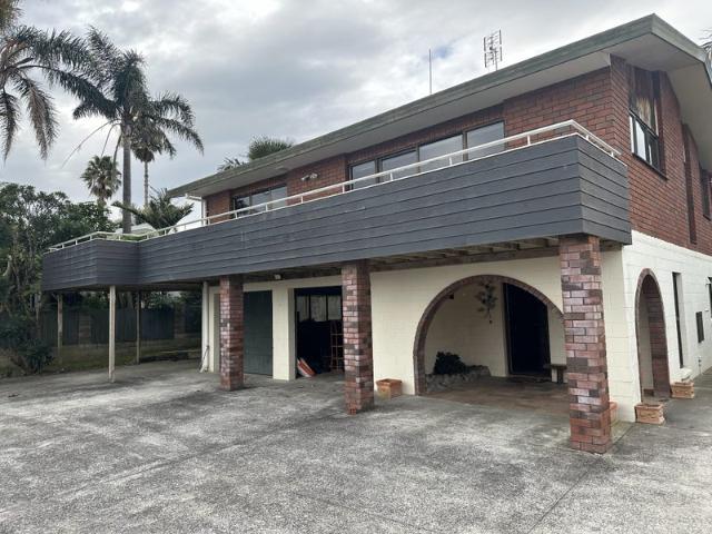 matua, 4 bedrooms