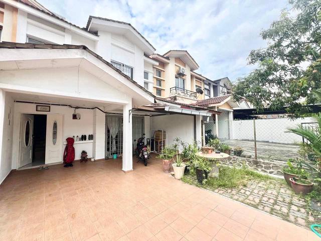 MATURE AREA 2 Storey Terrace Saujana Utama 3 Sungai Buloh FOR SALE