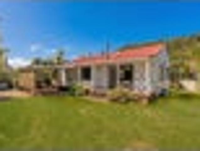 Matarangi Beach Escape