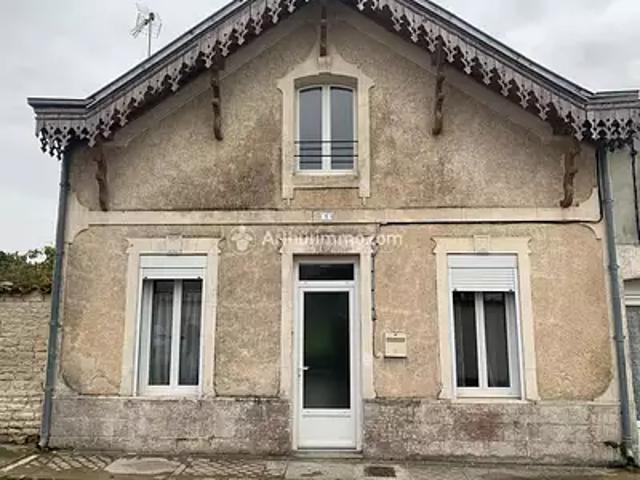 Matha 17160 Location maison 5 pièces t5