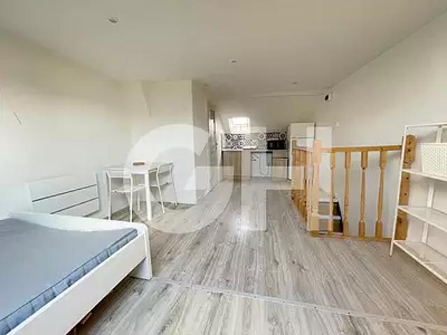 Maubeuge 59600 Location appartement 1 pièce t1 au dernier étage