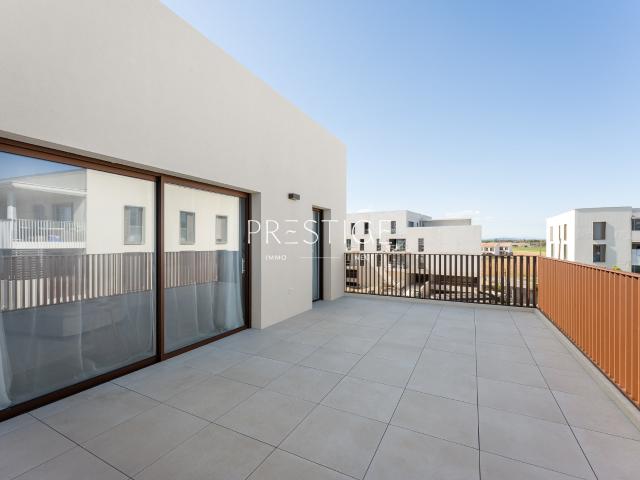 MAUGUIO T4 96 m2 + 30M2 DE TERRASSE VUE DEGAGEE 4 pièces, 96 m²