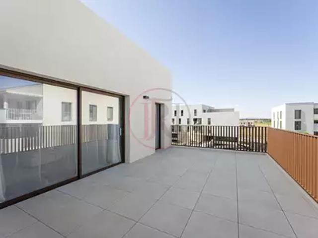 Mauguio 34130 Achat / Vente appartement 4 pièces t4 au dernier étage