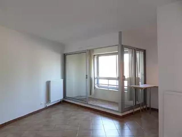 Mauguio 34130 Location appartement 1 pièce t1 terrasse