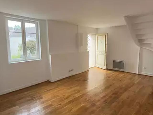 Maule 78580 Location appartement 4 pièces t4 au dernier étage parking