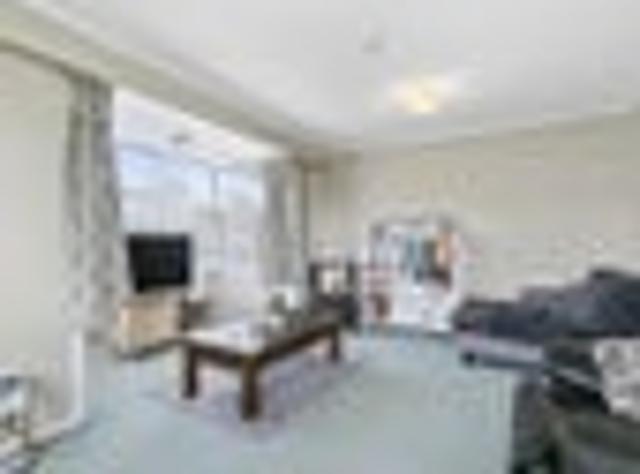 Maungaraki, 2 bedrooms, $580 pw