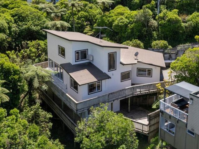 Maungaraki, 4 bedrooms