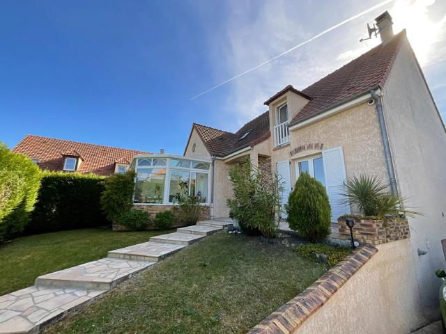 MAURECOURT * MAISON INDIVIDUELLE * SECTEUR RÉSIDENTIEL ET CALME