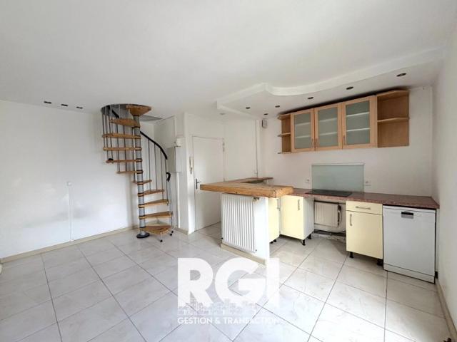 Maurepas appartement duplex 2 pièces 33.45 m²