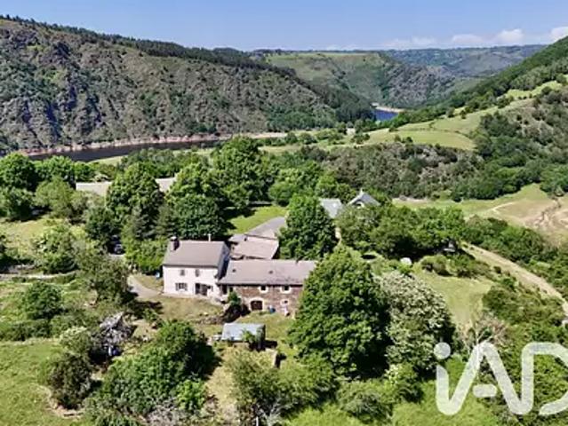Maurines 15110 Achat / Vente maison 8 pièces t8