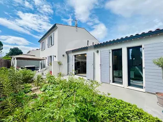 Maussane les Alpilles 13520 Achat / Vente maison 5 pièces t5 piscine terrasse