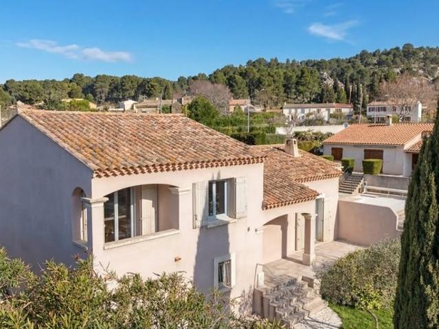 Maussane Les Alpilles – Élégante maison rénovée, à deux pas. 96m² Maussane les Alpilles