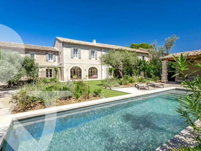 MAUSSANE LES ALPILLES, maison à vendre, 6 pièces, 316 m²