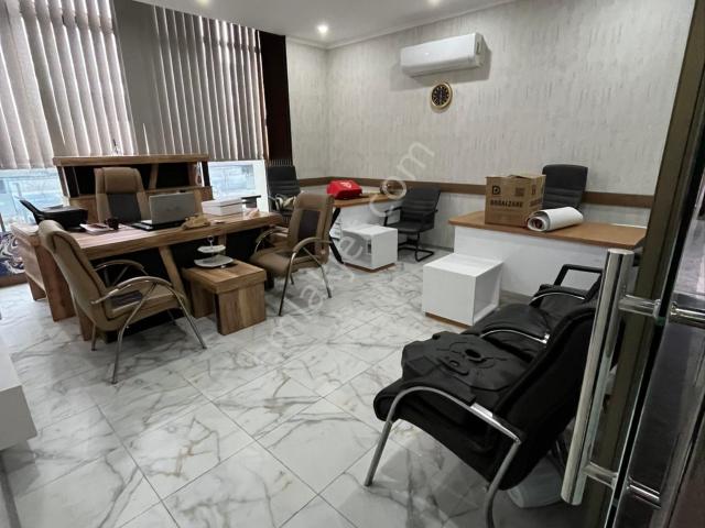 Mavera 1 Kiralık Ofis Ön Kullanım Alanı Hazır Yer