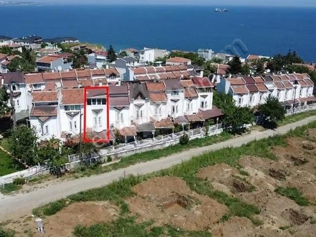 Mavi'nin Kalbinde İskeleli Muhteşem Villa