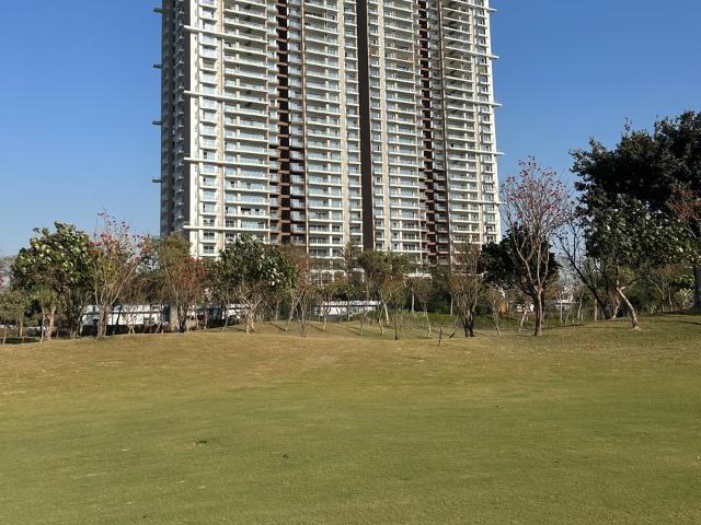 Max Estate 105 5 Bedroom 6339 Sq. Ft. Apartment in Sector 105 Noida Listing ID: #10167