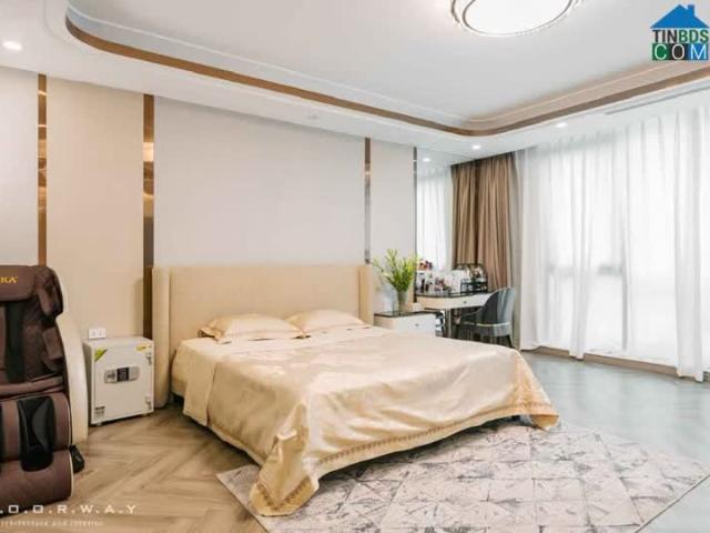Max Đẹp Nghĩa Tân Vỉa Hè Ô Tô Tránh 9 Tầng Thang Máy Dòng Tiền 2.4 Tỷ/năm, 68M2 Mặt Tiền 5.5m