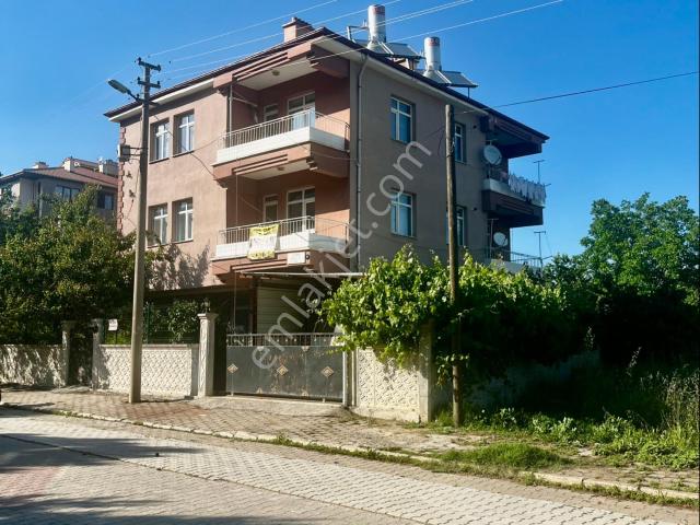 Maya Emlaktan Gazi Mah En Gözde Yerinde Kiralık 3+1 Daire