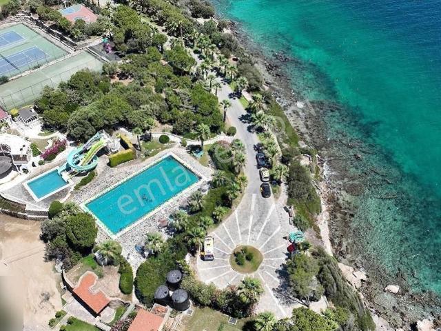 Maya Tatil Köyü Sitesi Satılık Özel Plajlı Daire
